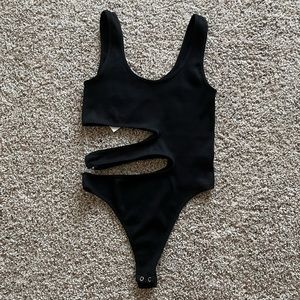 ANWND Stretchy Cut-Out Bodysuit Size M/L